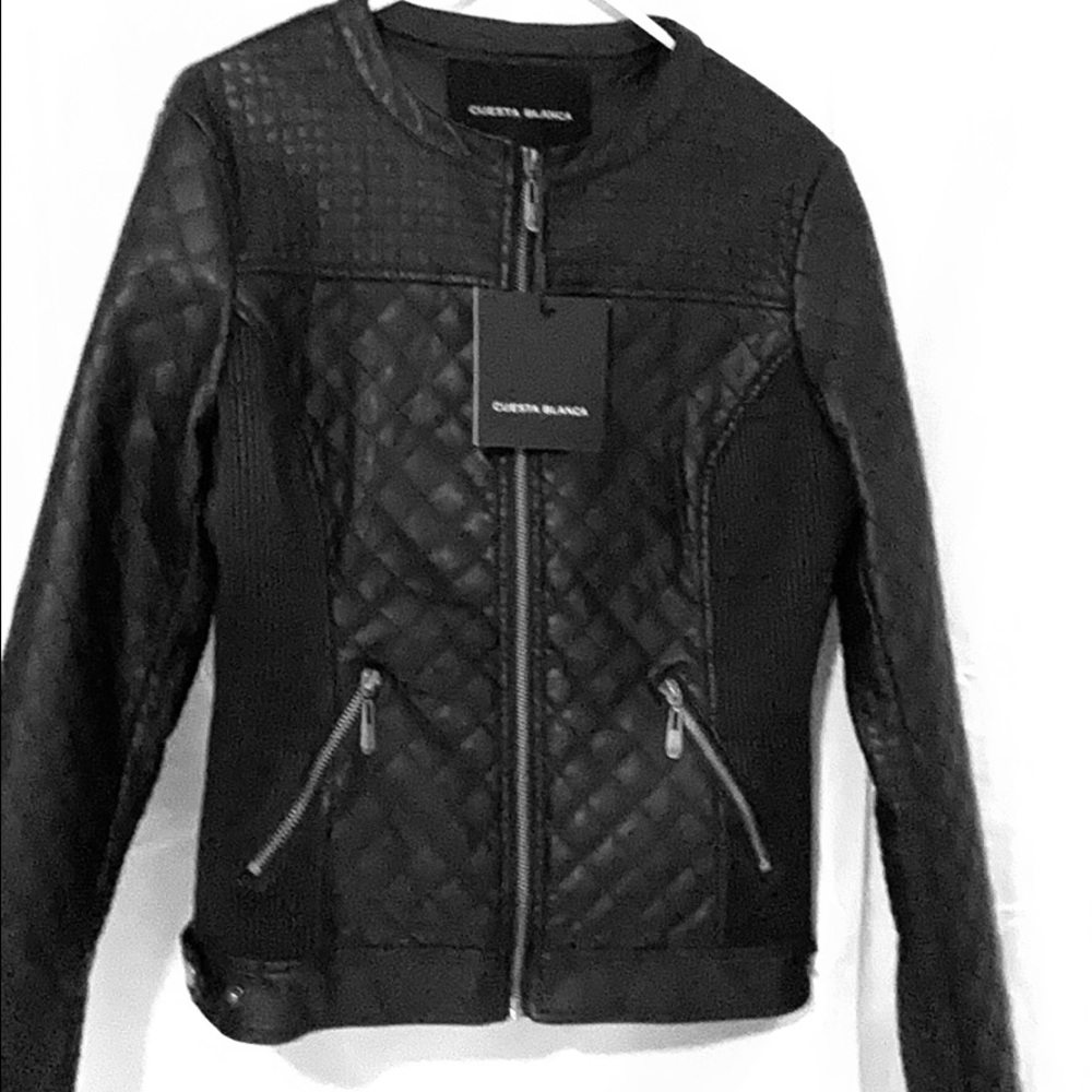 Cuesta Blanca  Black leather jacket size 8